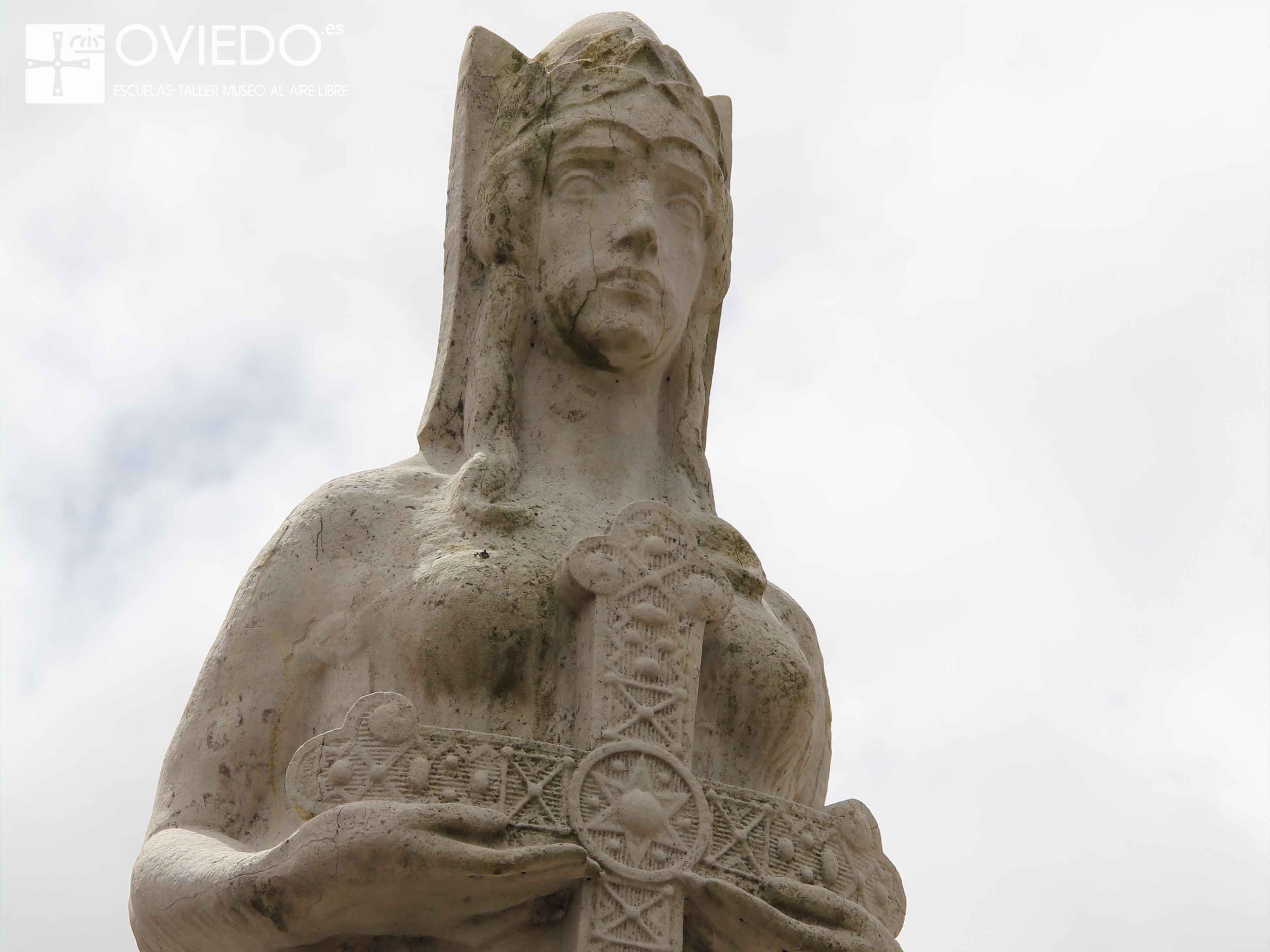 Escultura Monumento al cabo Luis Noval